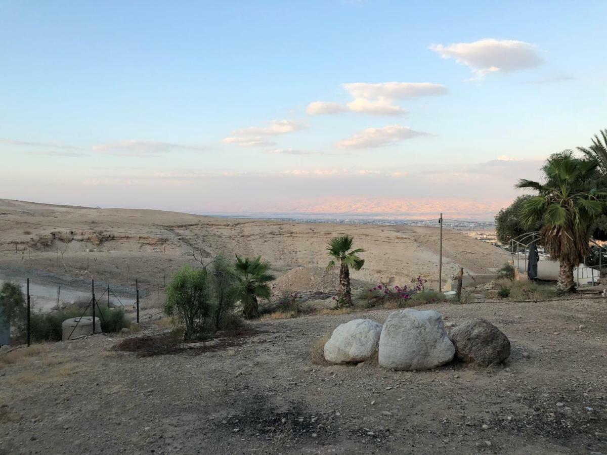 Hotel Mi Casa Tu Casa - Dead Sea Vered Yeriho Exteriér fotografie